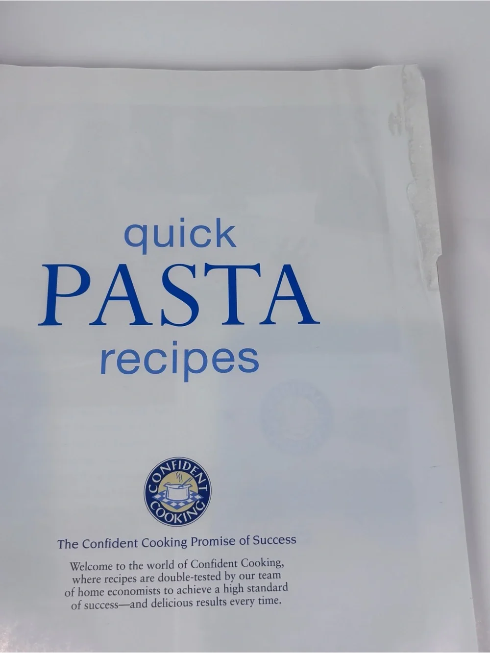 Pasta Recipes Cookbook – Confident Cooking (Bay Books)